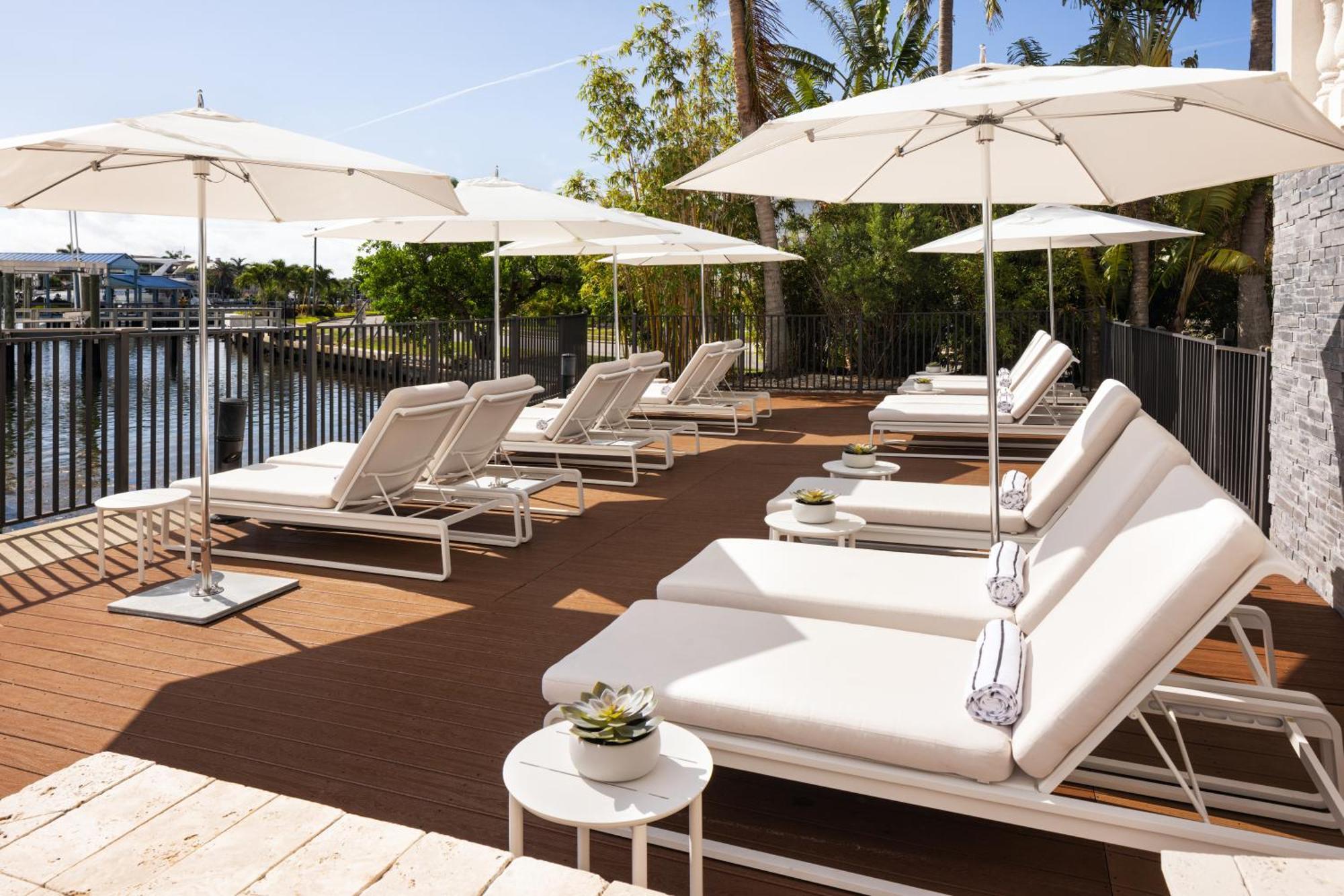 The Hotel Zamora St. Pete Beach Εξωτερικό φωτογραφία